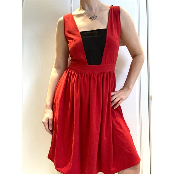 NEW MADE IN ITALY DRESS - Picture 3 of 14